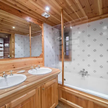 Savoyard De Caractere Avec Sauna Et Cheminee A 1650 - Fr-1-563-17 Courchevel